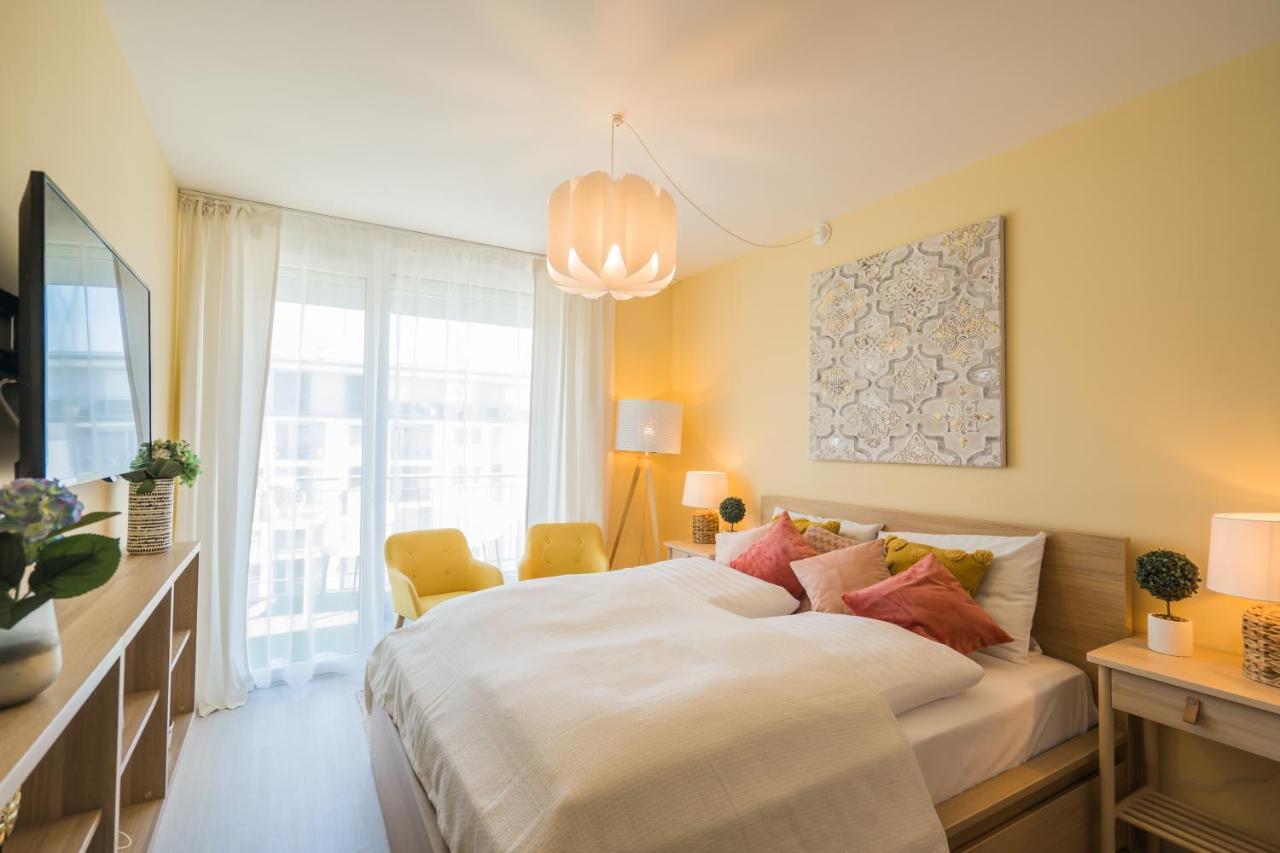 Mf Adriana Panorama Apartment Siófok Extérieur photo